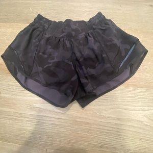 Black and gray camo 2.5 short